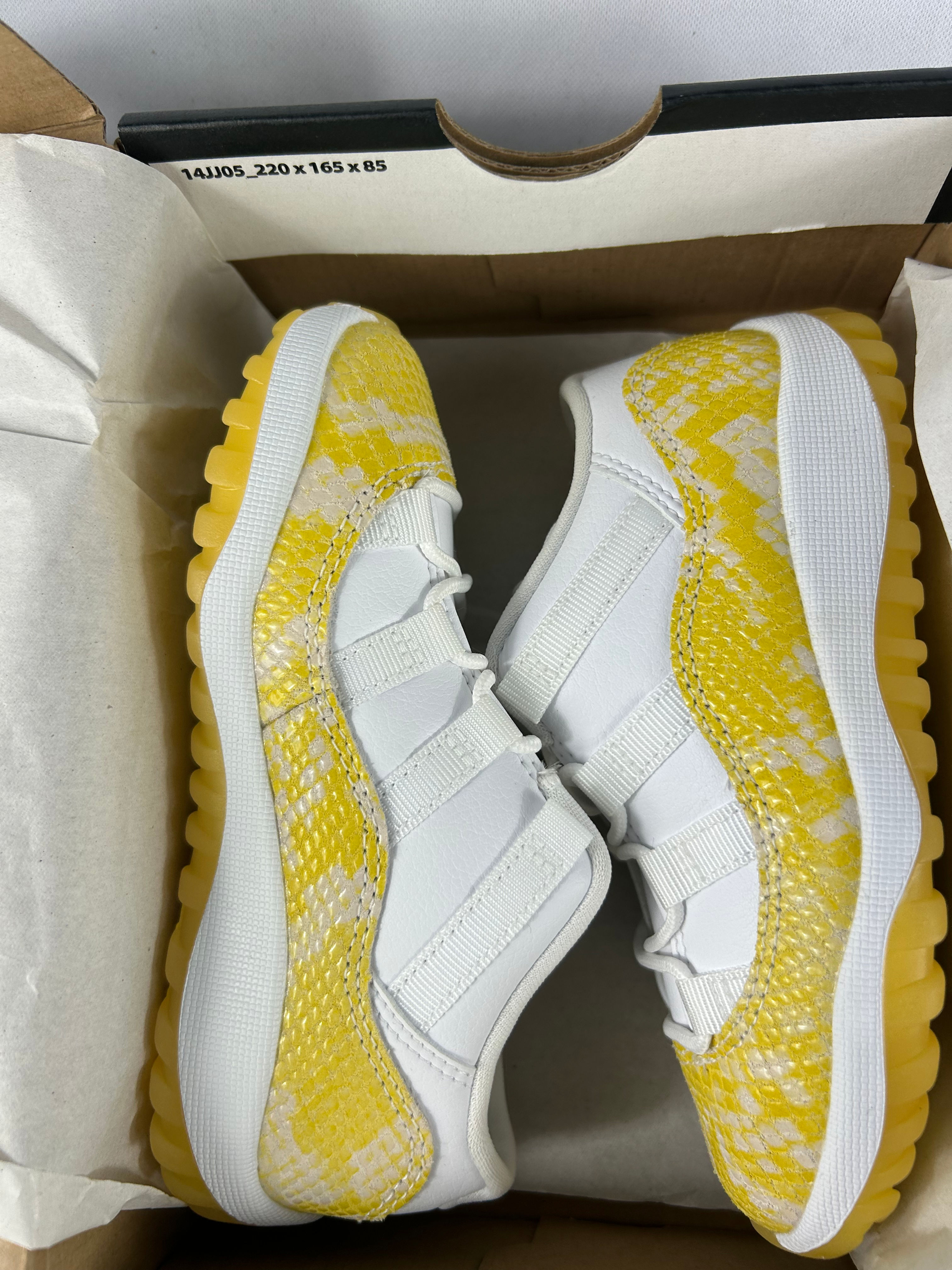 Youth Jordan 11 Retro Low Sneaker (TD)