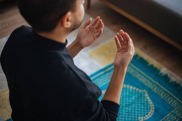 Dua pic.jpg