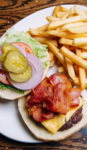 banquet_burger_with_fries_2.jpg