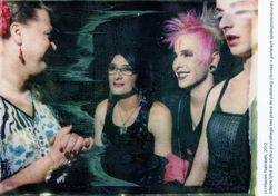 Mery, Lukrecja, Cross Holly, Faustyna.jpg