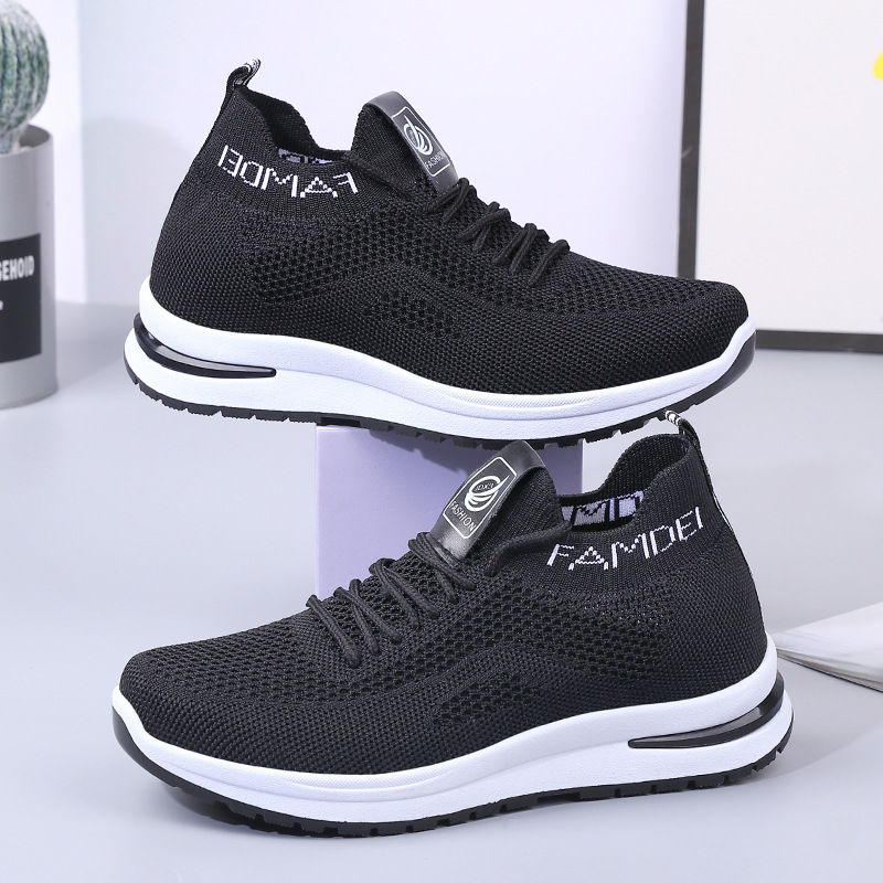Thumbnail: Fashionable Breathable Women's Sports Shoes for All Seasons