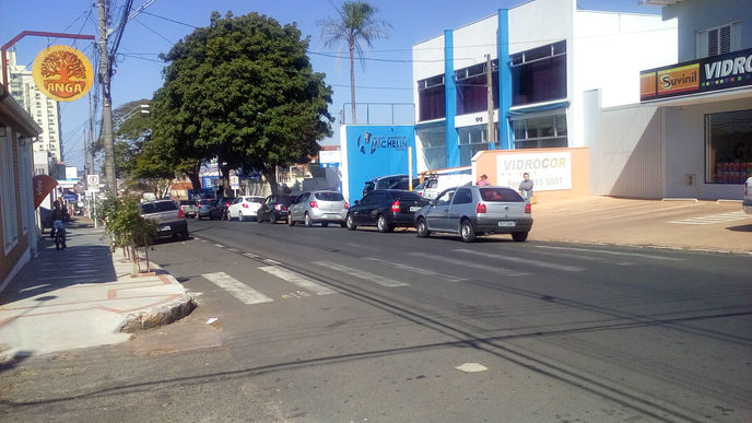 Corre - corre para pegar botijão de gás na Vila dos Lavradores