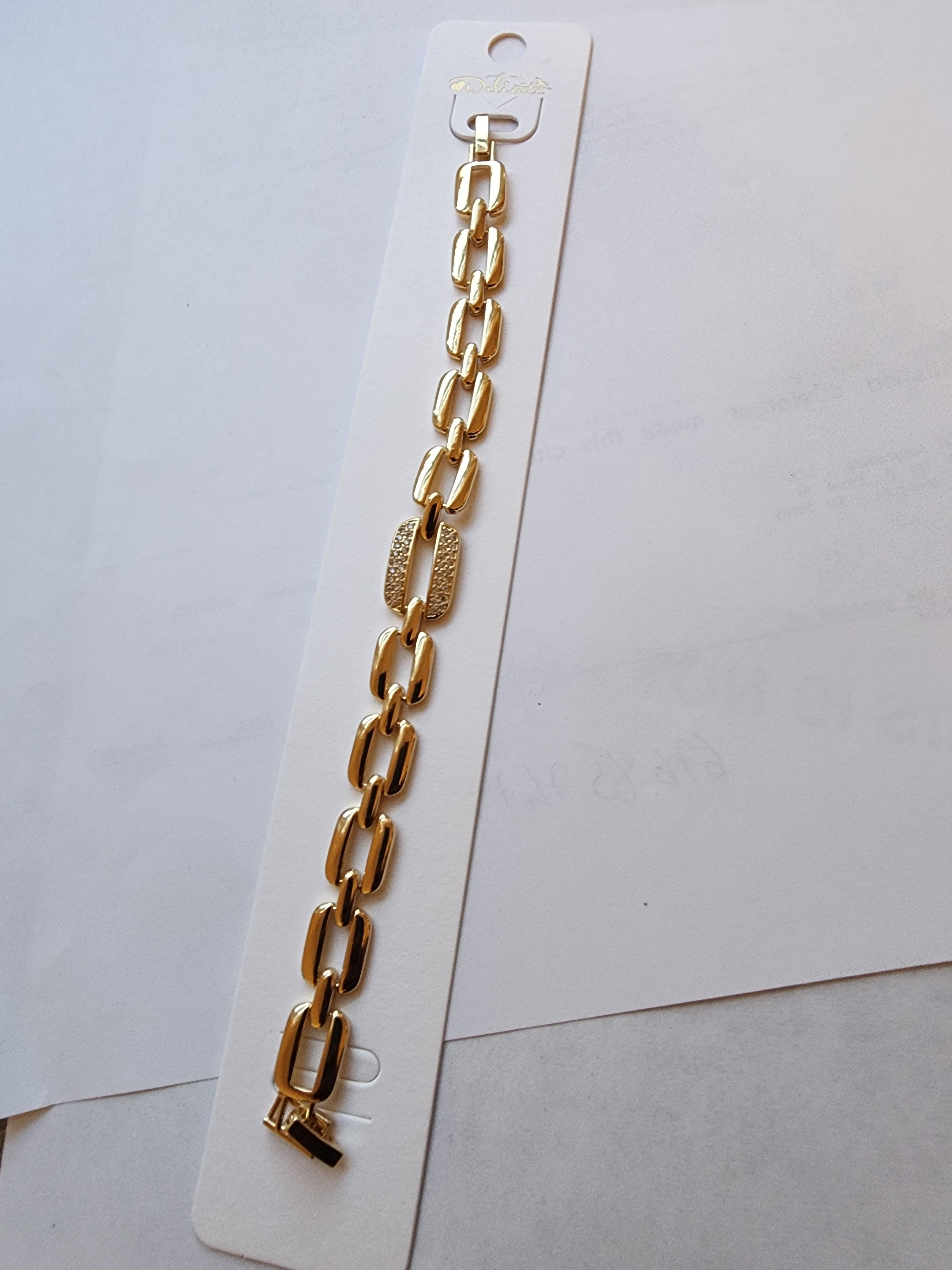 Gold-Tone Chain Bracelet ✨