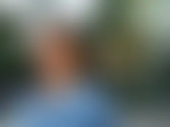 Ritratto di Carolina Sanín, autrice di Siamo luci abissali e Gli occhi delle balene