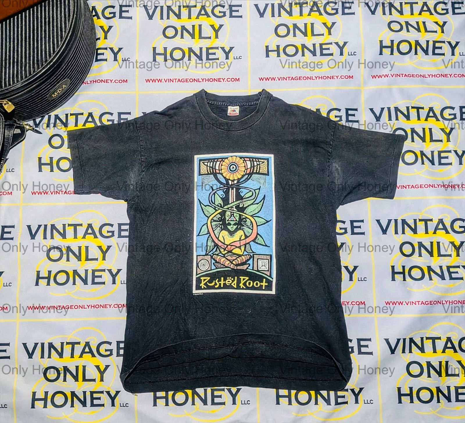 Vintage 1990 Rusted Root American Fusion Rock Band T-Shirt