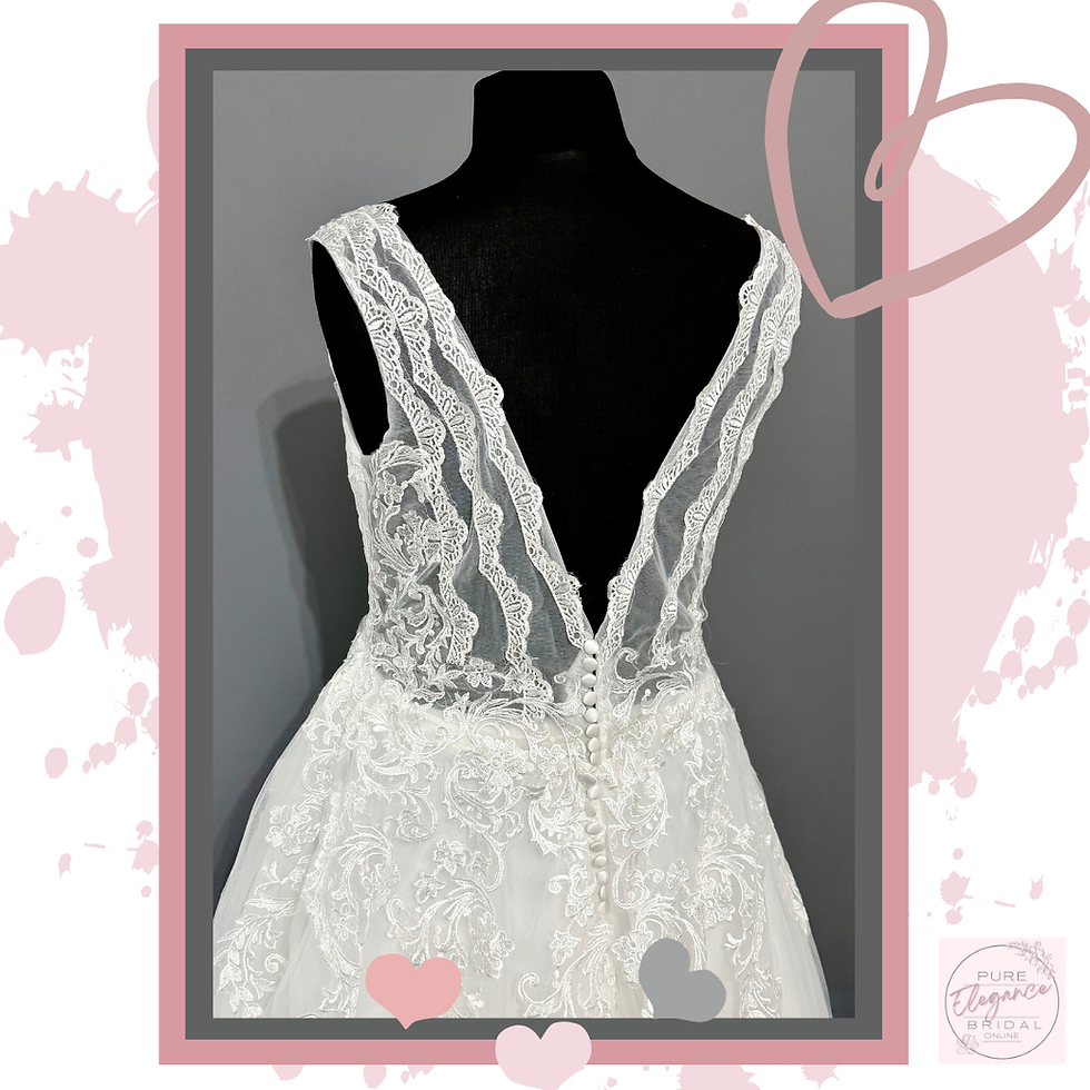 Thumbnail: Size 20/22 ‘Elsie’ Ivory Lace Wedding Dress with Deep V Back
