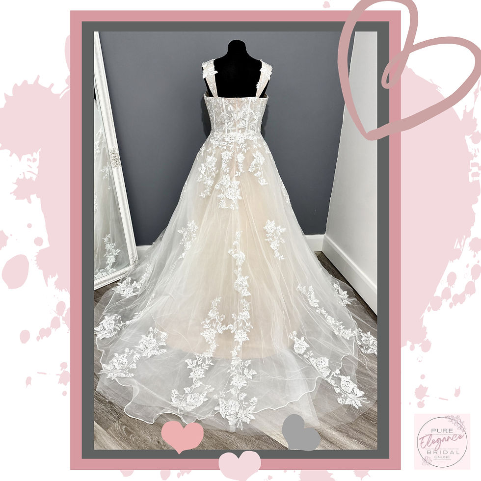 Thumbnail: Size 12/14 ‘Orla’ Ivory Lace Dress with Deep Sweetheart Neckline
