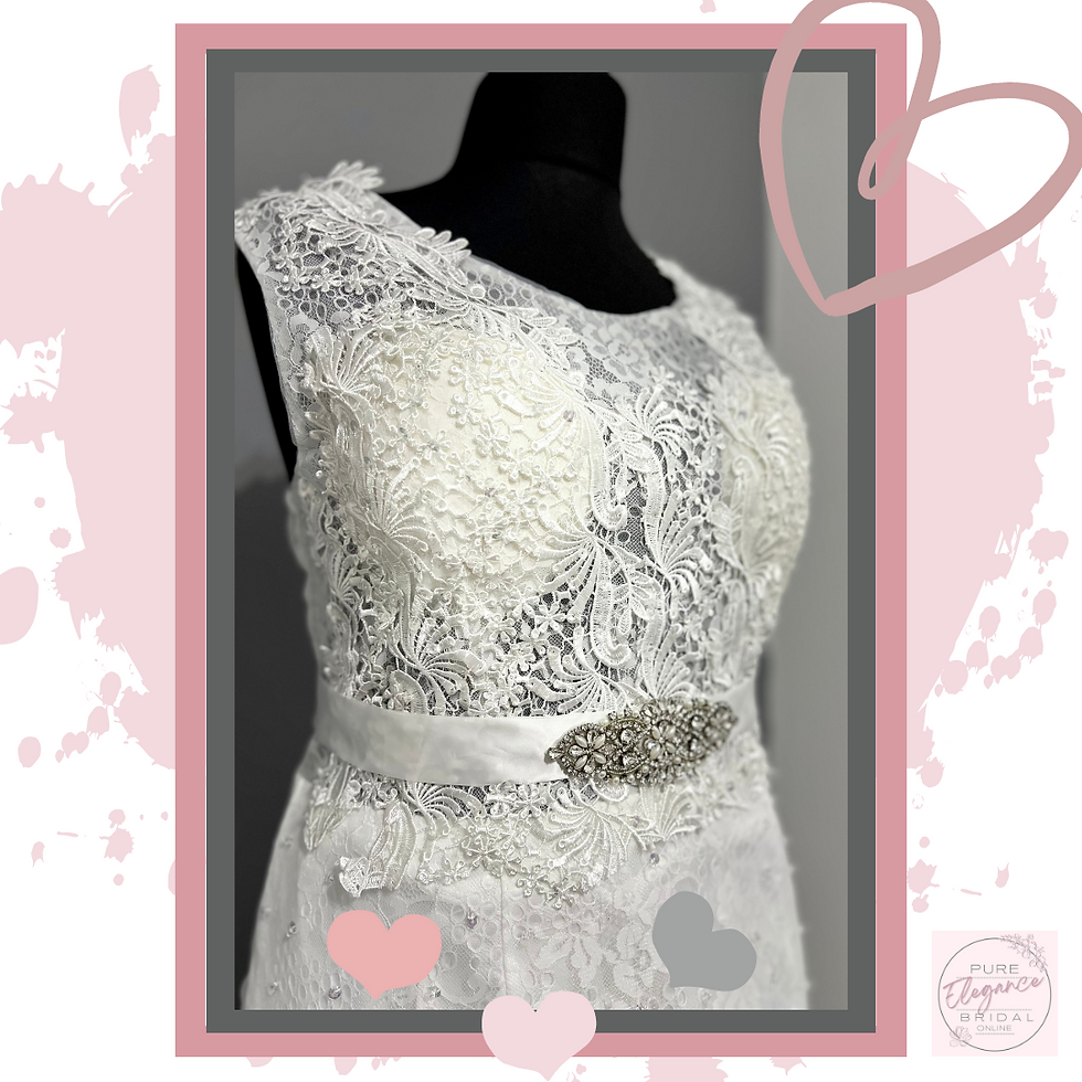 Thumbnail: Size 22/24 ‘Addison’ Ivory Lace Mermaid Wedding Dress with Keyhole Back