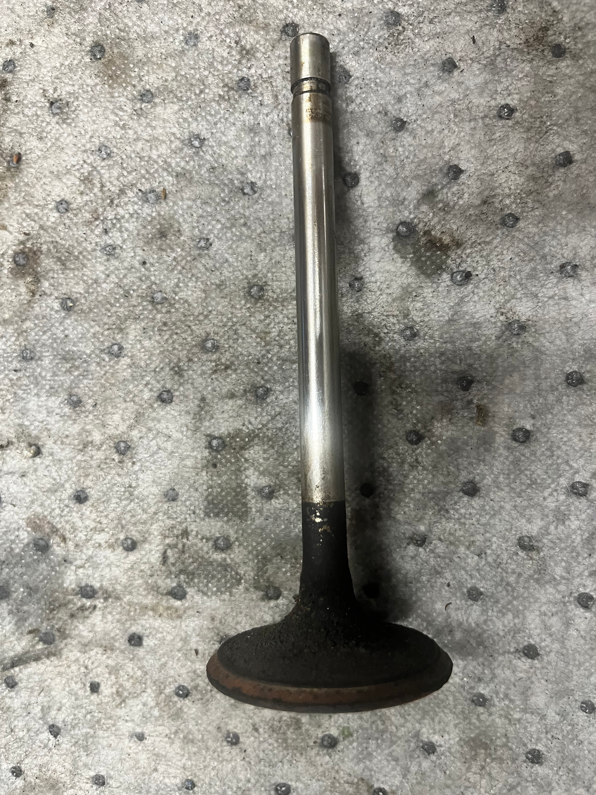 1969 351w valve