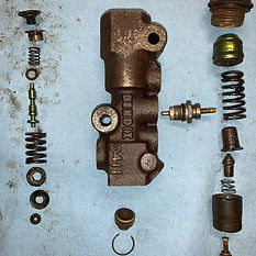 Bendix 0411 Proportioning Valve