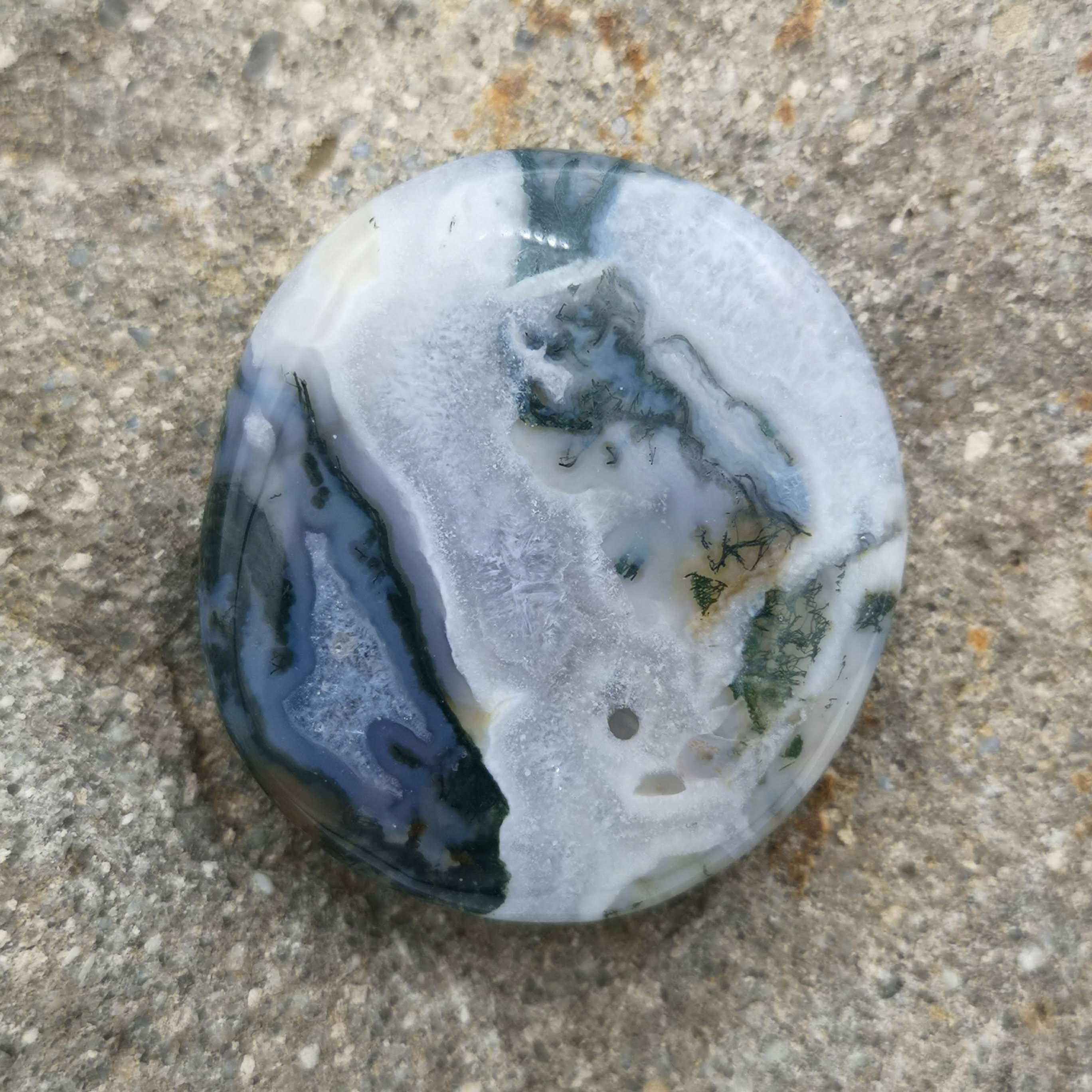 Moss Agate Palm Stone
