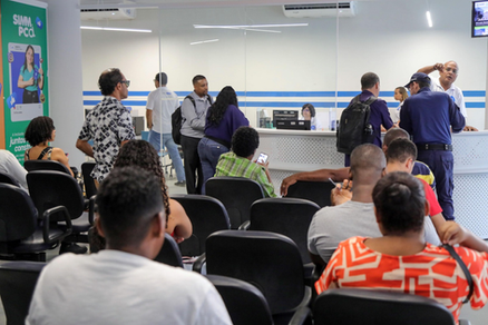 Logística e Transporte ganham força no ranking das 10 profissões com mais vagas em Salvador no último semestre de 2025