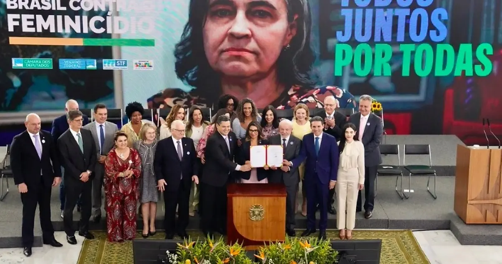 Presidentes dos três poderes firmam pacto inédito e pedem engajamento dos homens na luta contra o feminicídio