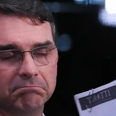 Contador do Careca do INSS prestava serviços também para escritório de Flávio Bolsonaro, afirma site