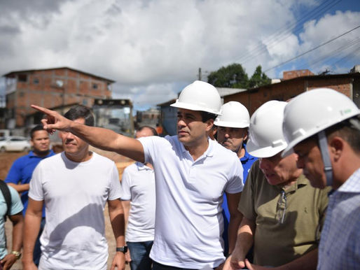 Bruno Reis vistoria obras do Novo Mané Dendê e avalia projeto para trecho de orla do Subúrbio