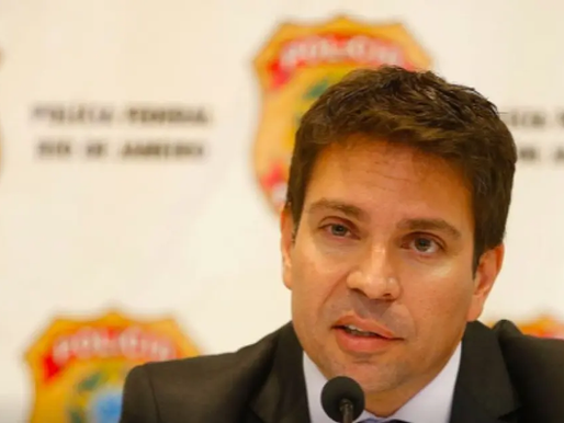 Câmara diz não ter sido informada sobre possível saída do país de Alexandre Ramagem