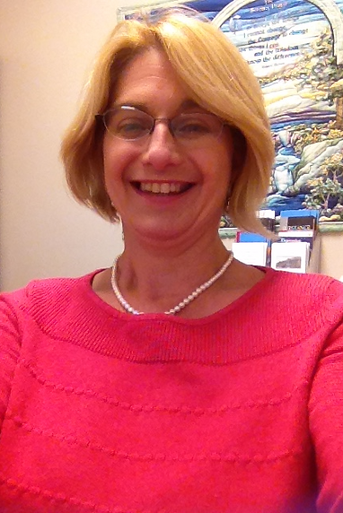A photo of the counselor, Lori Kanke, LCSW.
