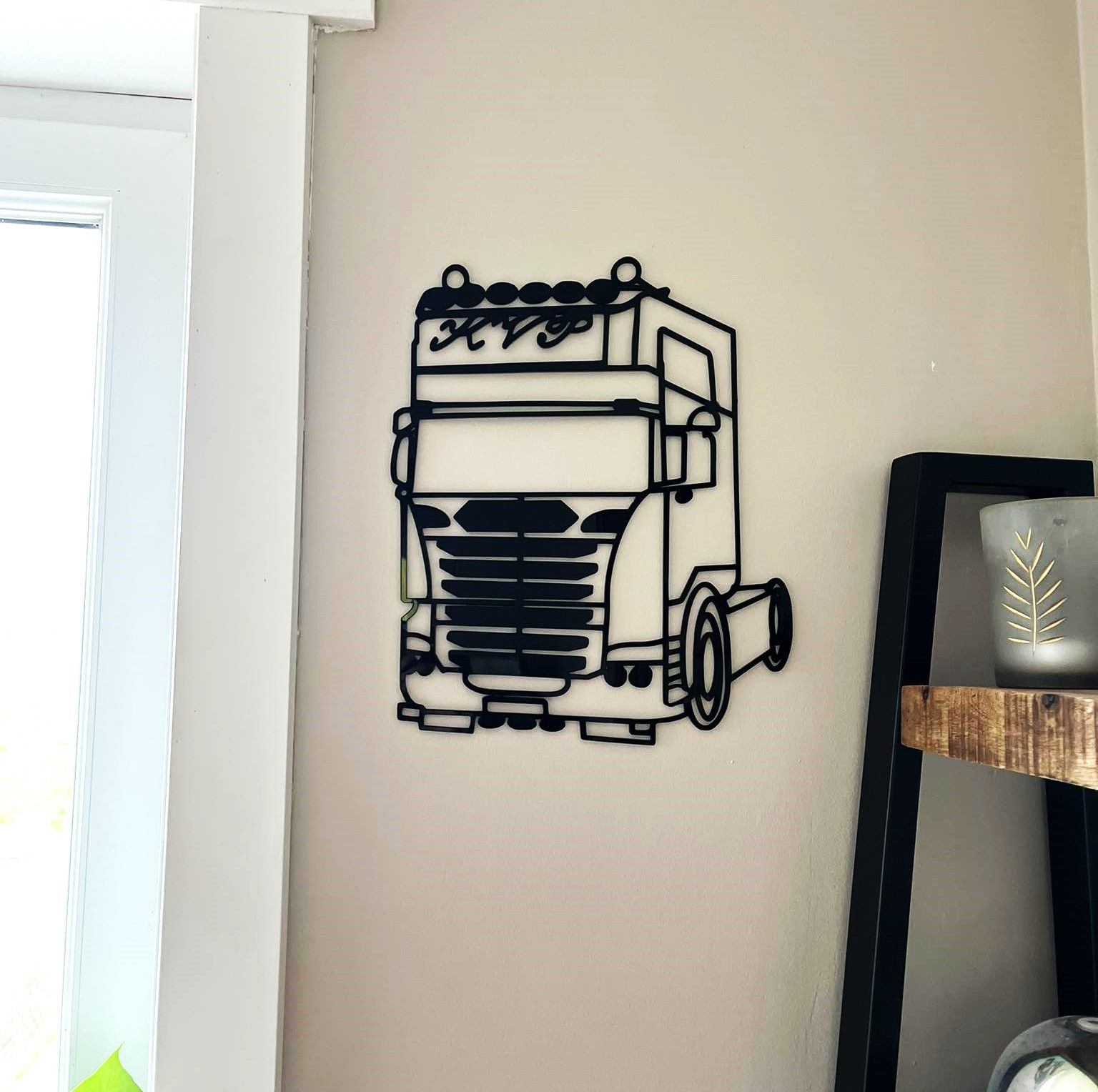 Vrachtwagen gepersonaliseerd in acryl