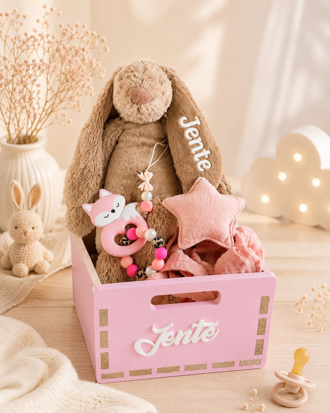 Gepersonaliseerde roze baby cadeauset met naam, pluche konijn, knuffeldoekje, bijtring, hanger en babybox
