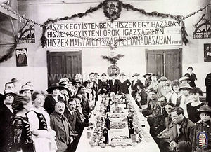 1. Oroszországból hazaérkezett hadifoglyok megvendégelése a Hadifogoly fogadó csarnokban19