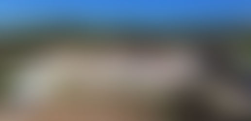 Commune Waiting to Happen - 30 minute Walk to the Beach