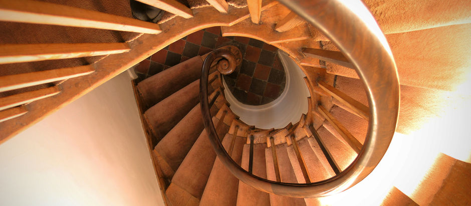 Bleeding Speedo, Haunted Wedding Ring, Abandoned Lullabye, and Other Remarkable Events