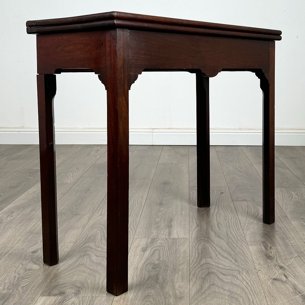 Thumbnail: Antique 18th Century Fold Over Tea Table In Mahogany ( REF AF-3422 )