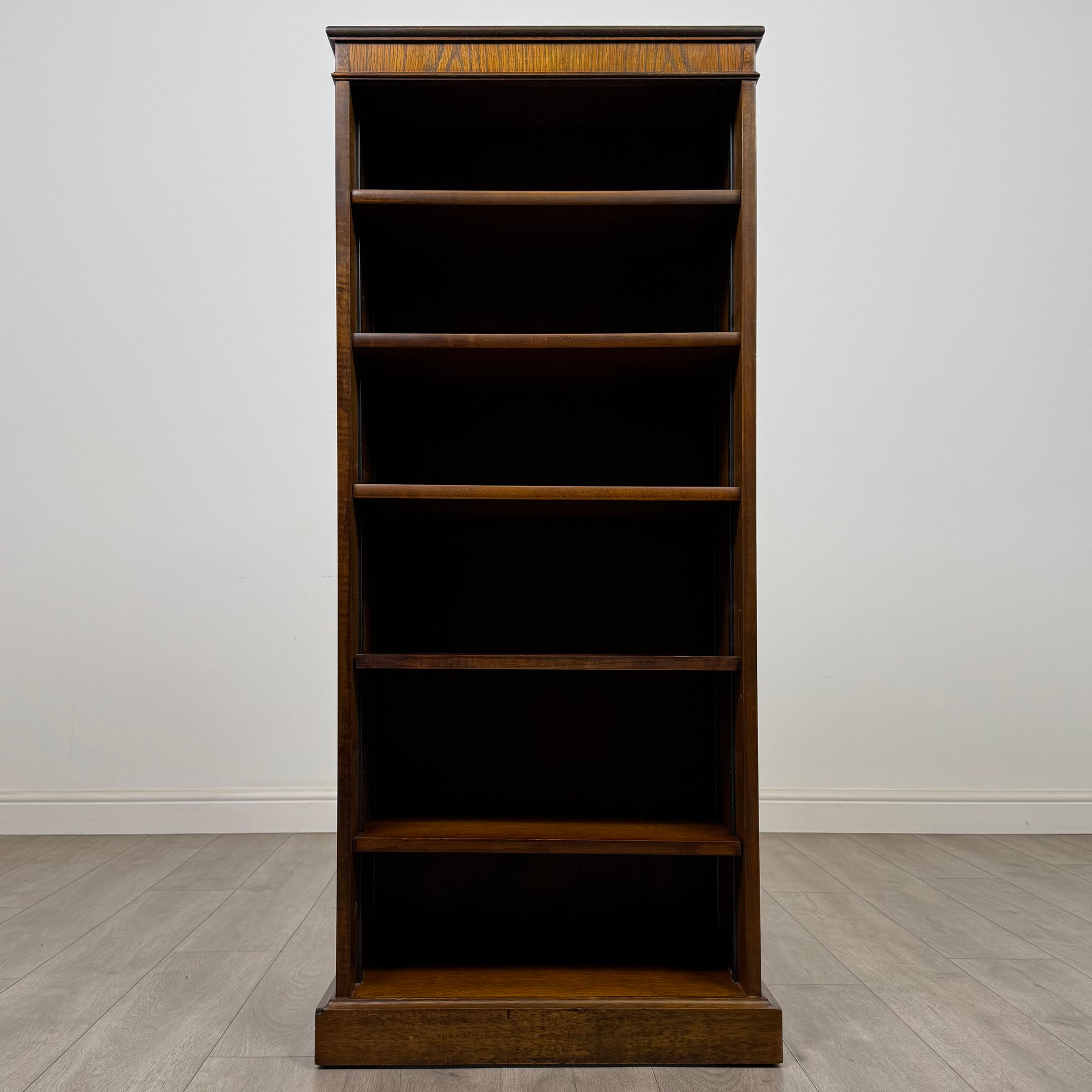 Antique 20th Century Good Quality Open Bookcase In Oak ( AF-5588 )