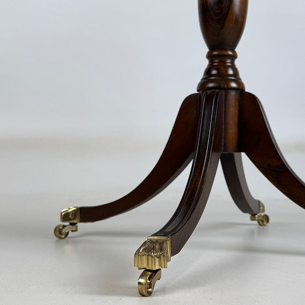 Thumbnail: Antique 20th Century Small Oval Side Table In Burr Oak ( AF-6317 )