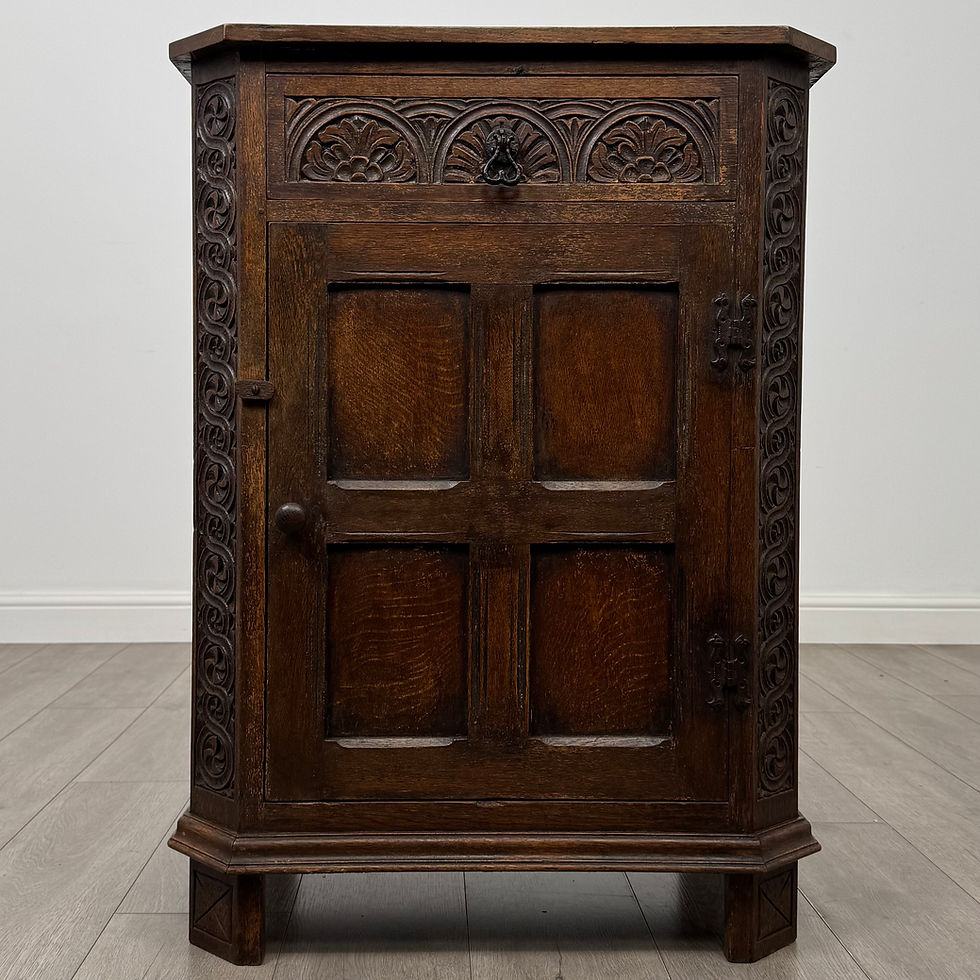 Thumbnail: Antique 20th Century Fine Quality Small Oak Cupboard ( AF-6181 )