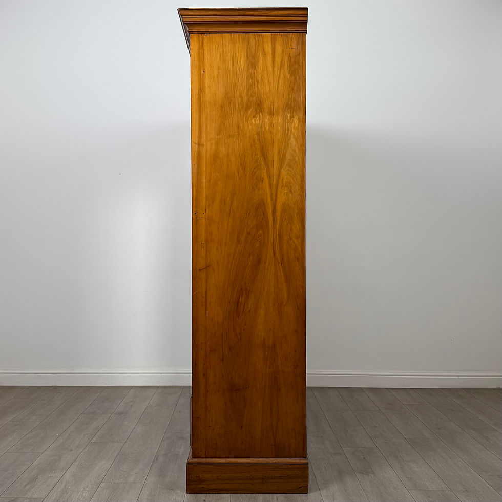 Thumbnail: Antique 20th Century Large Art Deco Wardrobe In Burr Walnut ( AF-5948 )