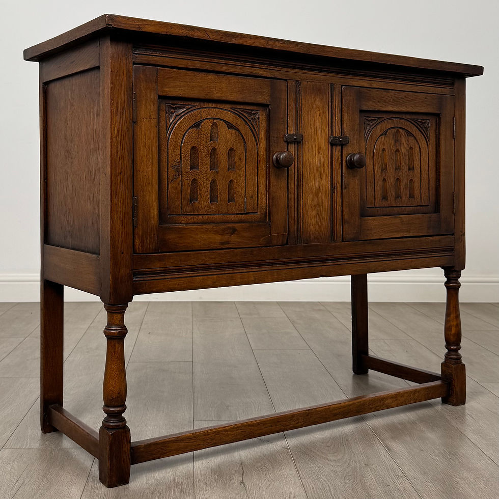 Thumbnail: Antique 20th Century Good Quality Cupboard In Oak ( AF-6249 )