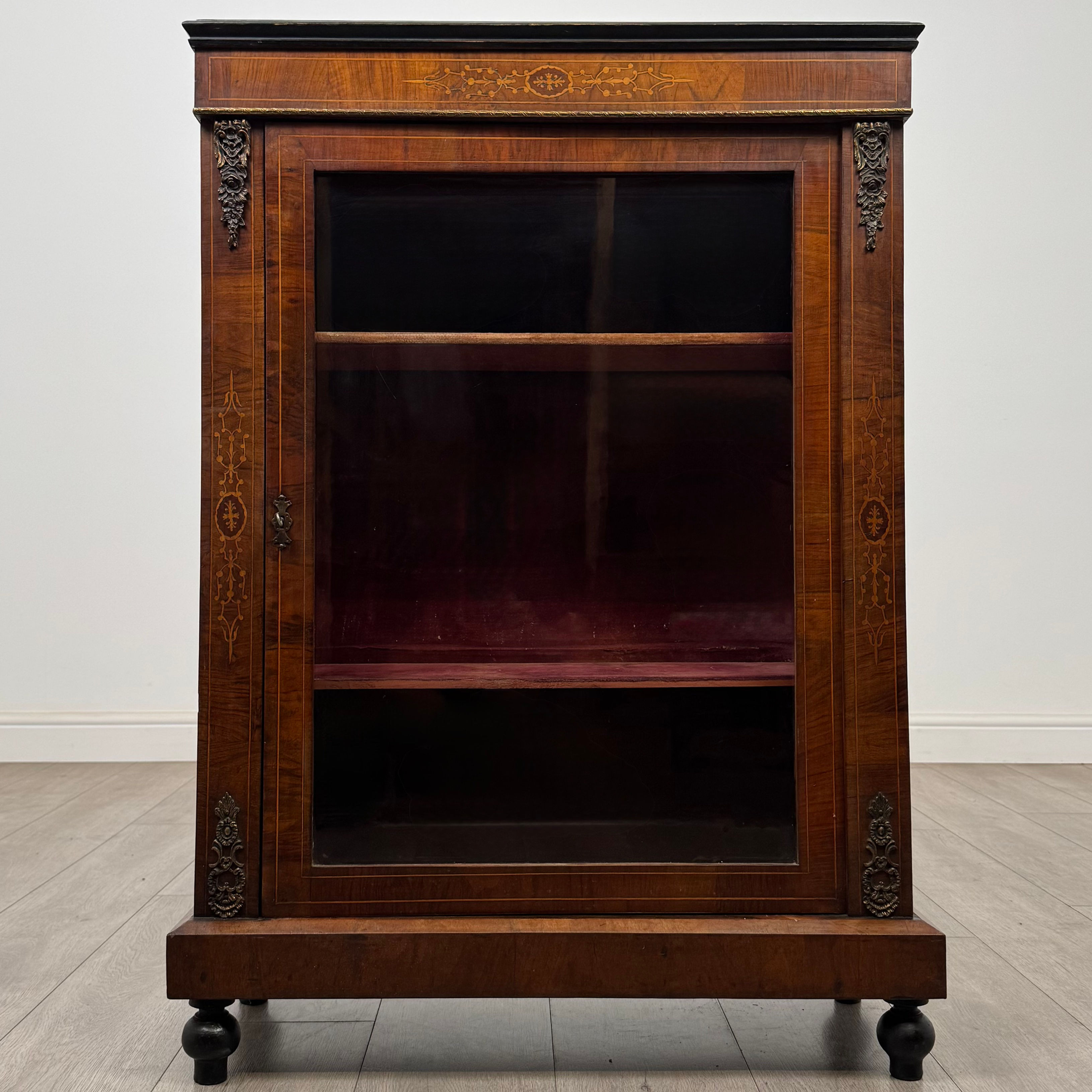Antique 19th Century Victorian Pier Cabinet In Walnut ( AF-5838 )