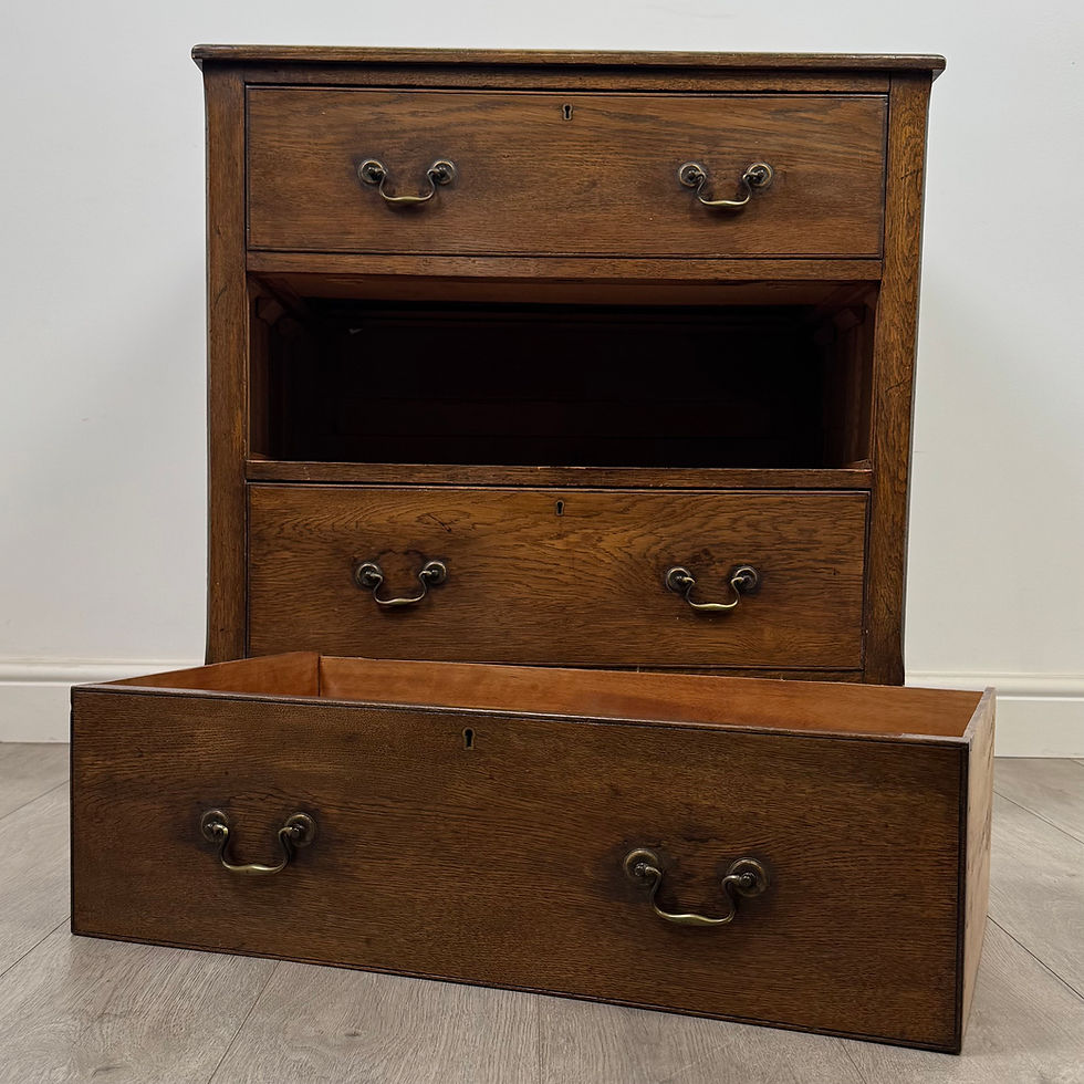 Thumbnail: Antique 20th Century Small Chest Of Drawers In Oak  ( AF-5668 )
