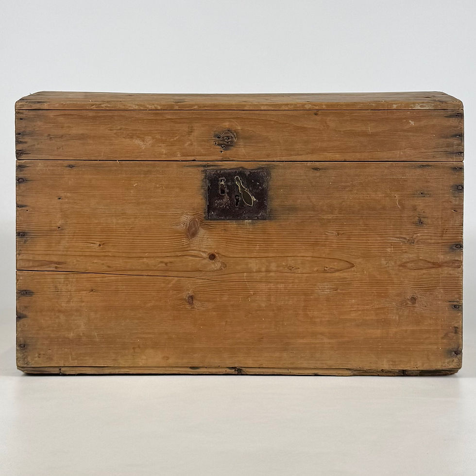 Antique 19th Century Rustic Dome Top Trunk In Pine ( REF AF-4601 )