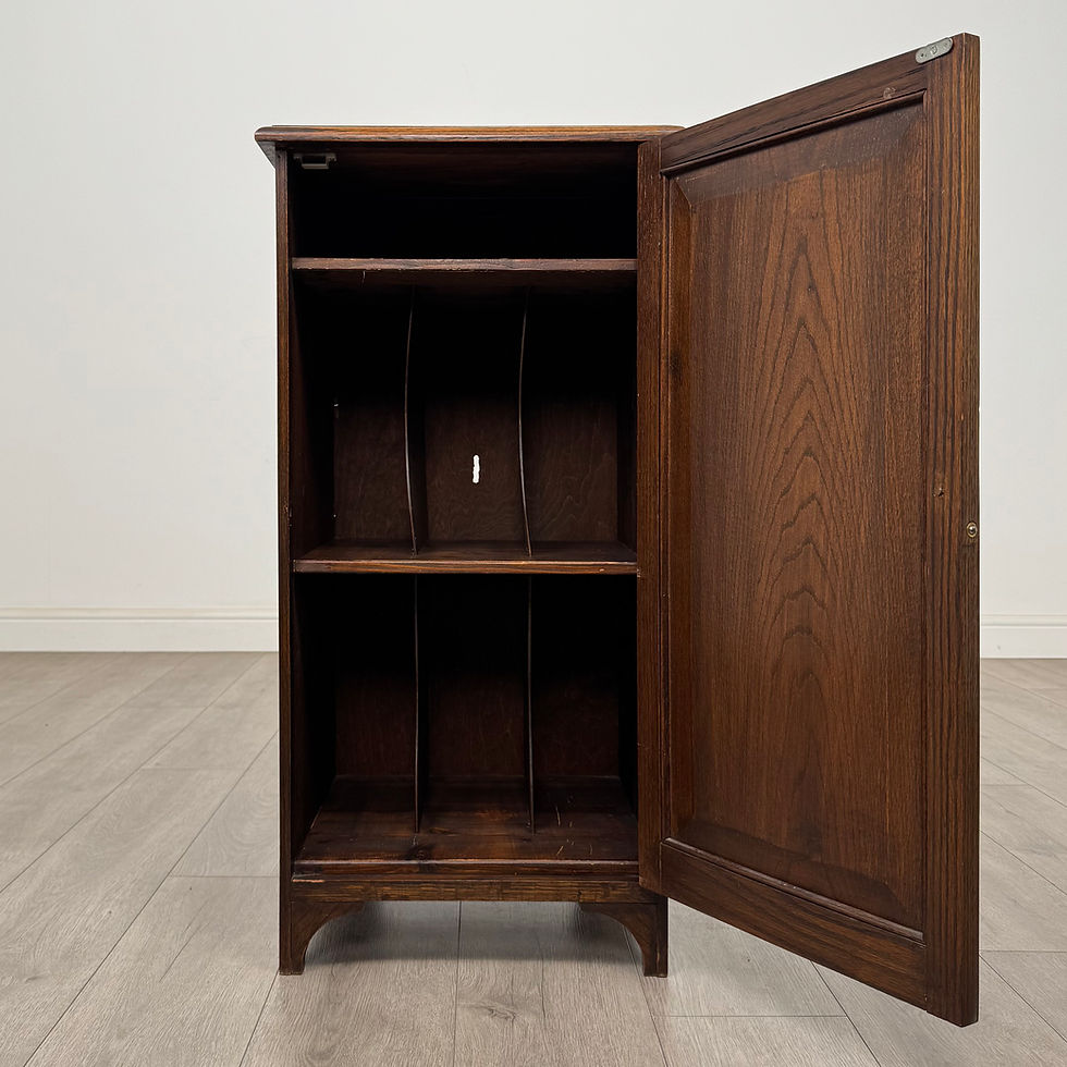 Thumbnail: Antique 20th Century Edwardian Cupboard In Oak ( AF-5680 )