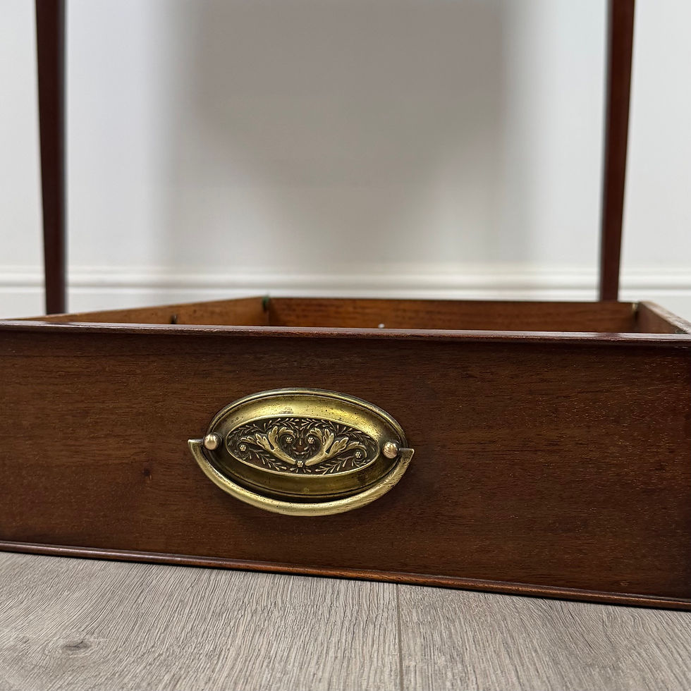 Thumbnail: Antique 18th Century Fine Quality Writing Table In Mahogany ( REF AF-4915 )