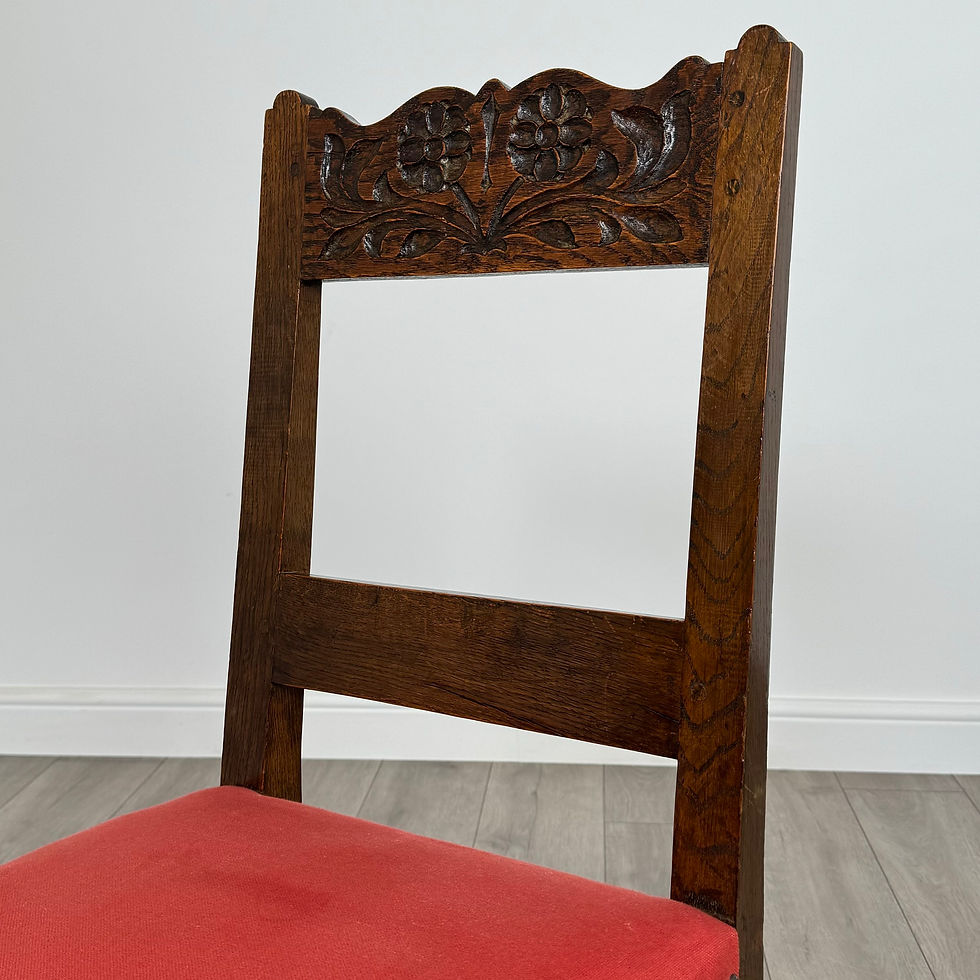 Thumbnail: Antique 20th Century Set Of 6 Carved Oak Dining Chairs ( REF AF-3985 )