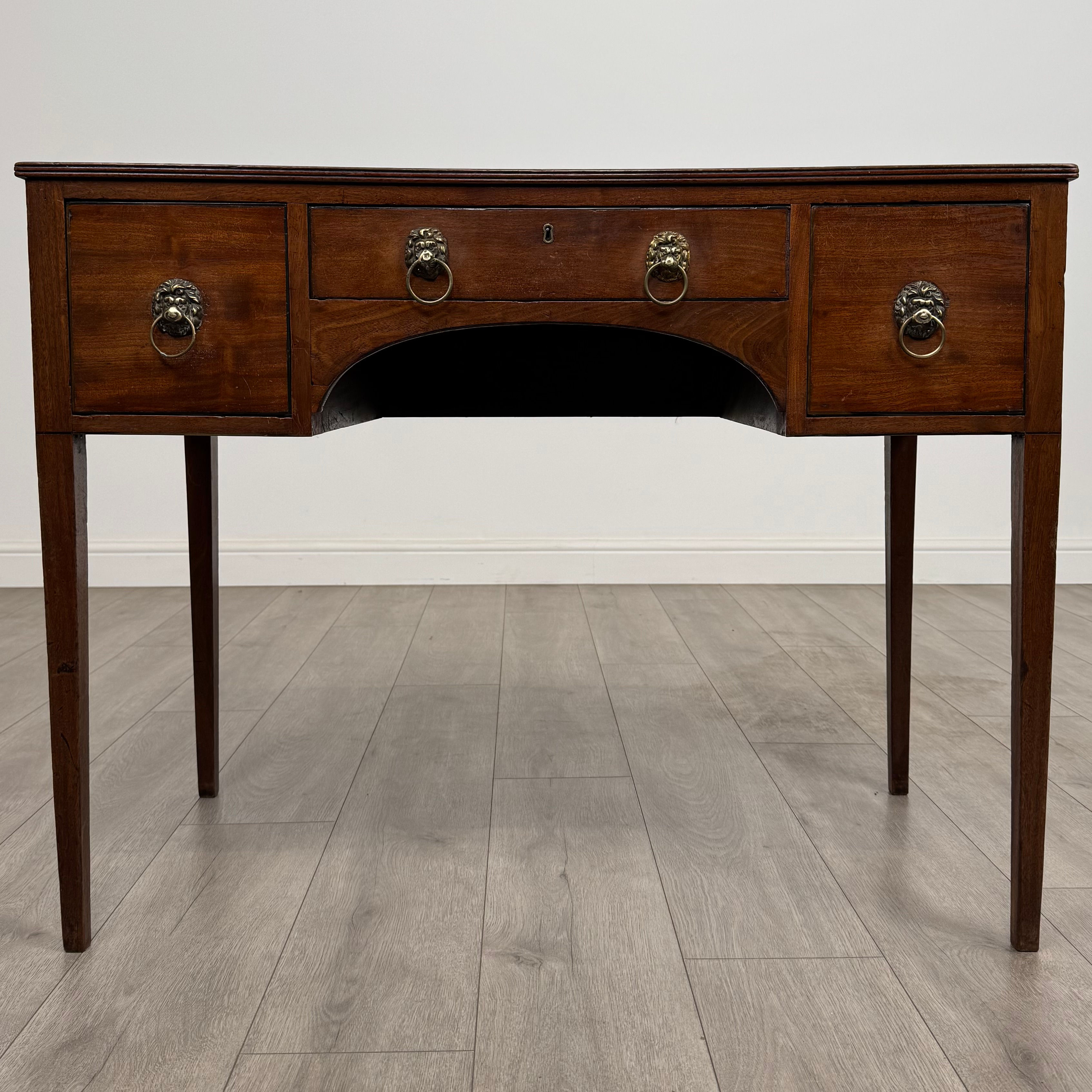 Antique 18th Century Good Quality Writing Table In Mahogany ( REF AF-4883 )