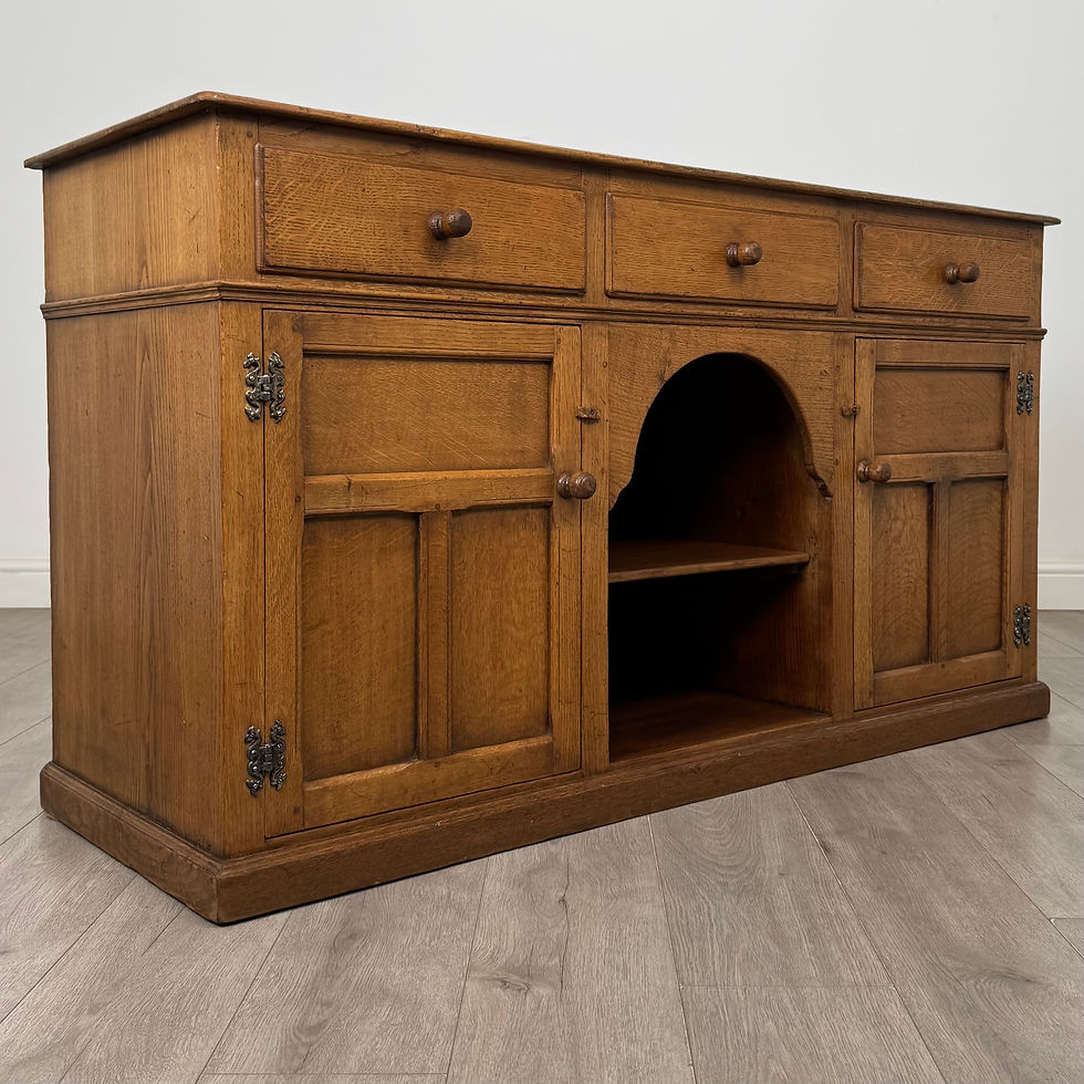 Thumbnail: Antique 20th Century Fine Quality Dresser Base In Golden Oak ( AF-6079 )