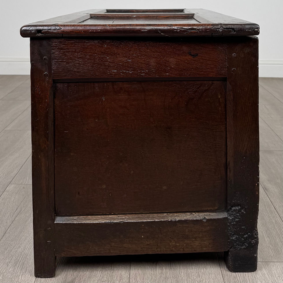 Thumbnail: Antique 18th Century Good Quality Blanket Box In Oak ( REF AF-4700 )