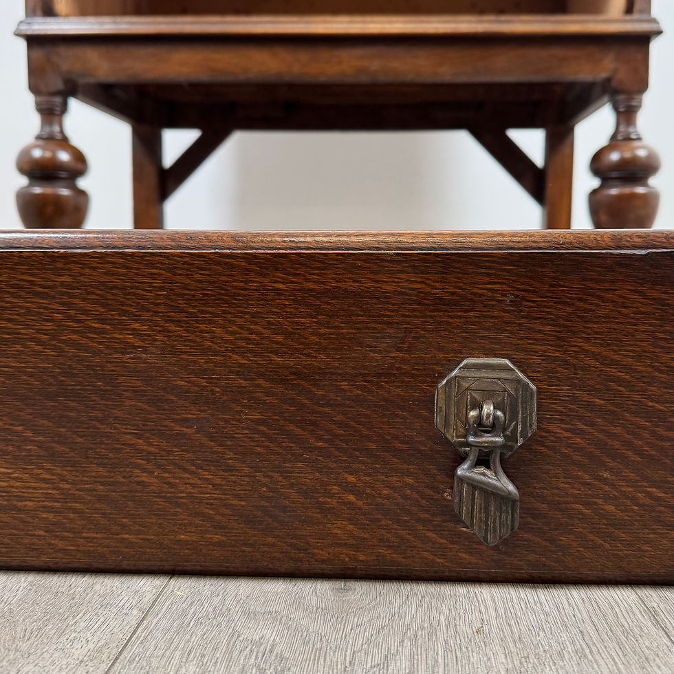 Thumbnail: Antique 20th Century Good Quality Bureau In Oak ( REF AF-5178 )