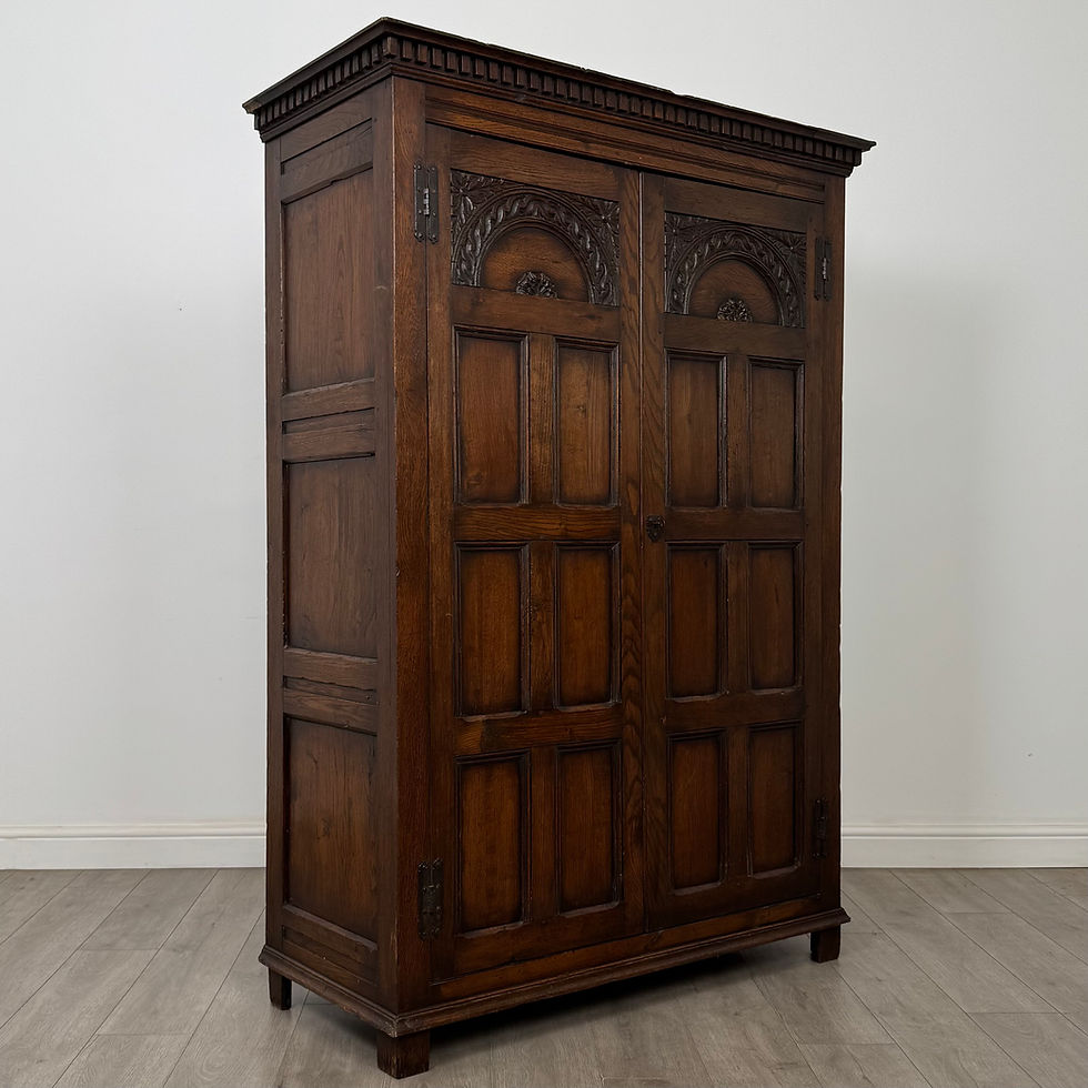 Thumbnail: Antique 20th Century Good Quality Fitted Wardrobe In Oak ( AF-6061 )