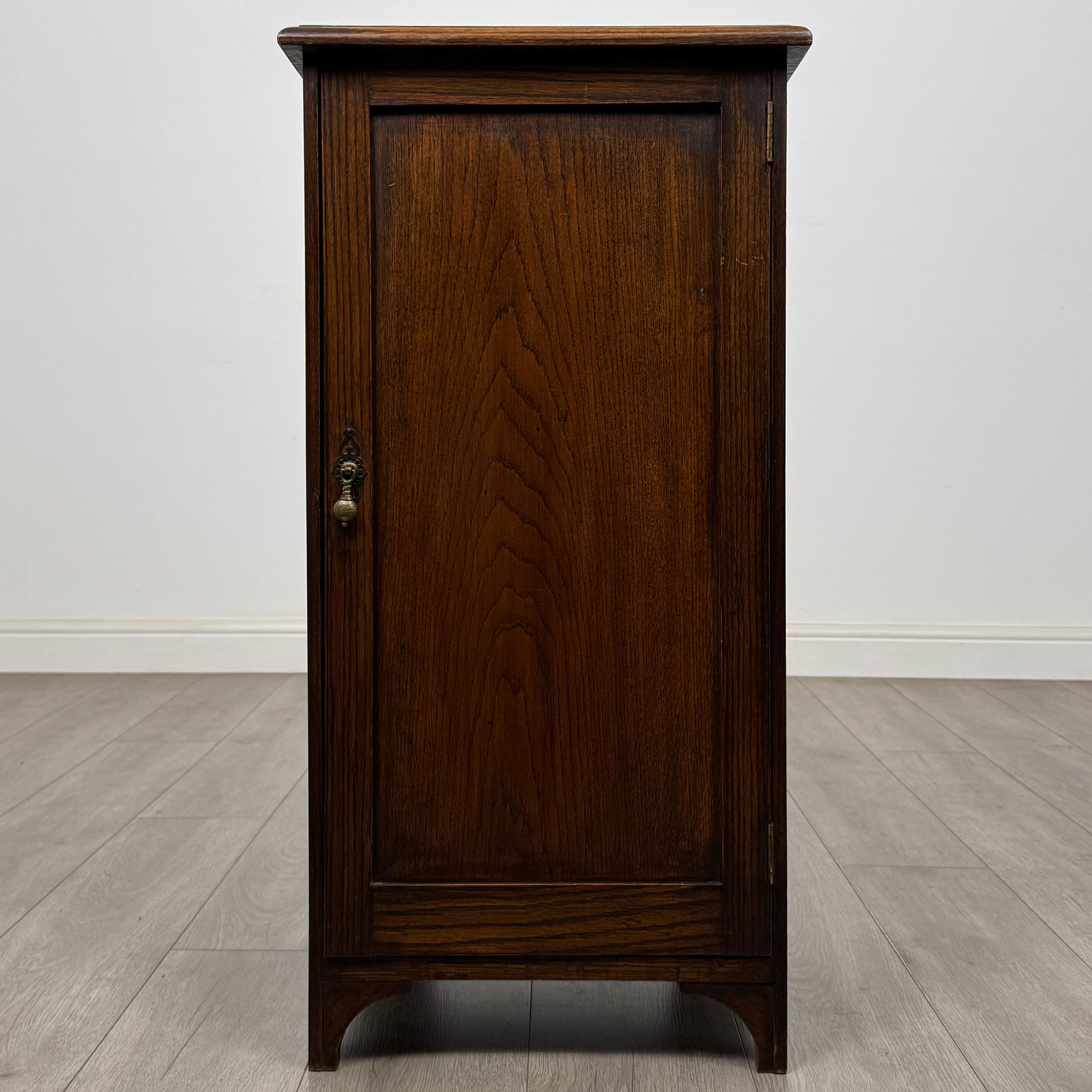 Antique 20th Century Edwardian Cupboard In Oak ( AF-5680 )