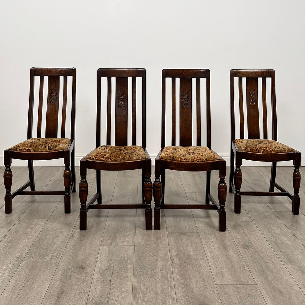 Thumbnail: Antique 20th Century Dining Table With 4 Chairs In Oak ( REF AF-5182 )