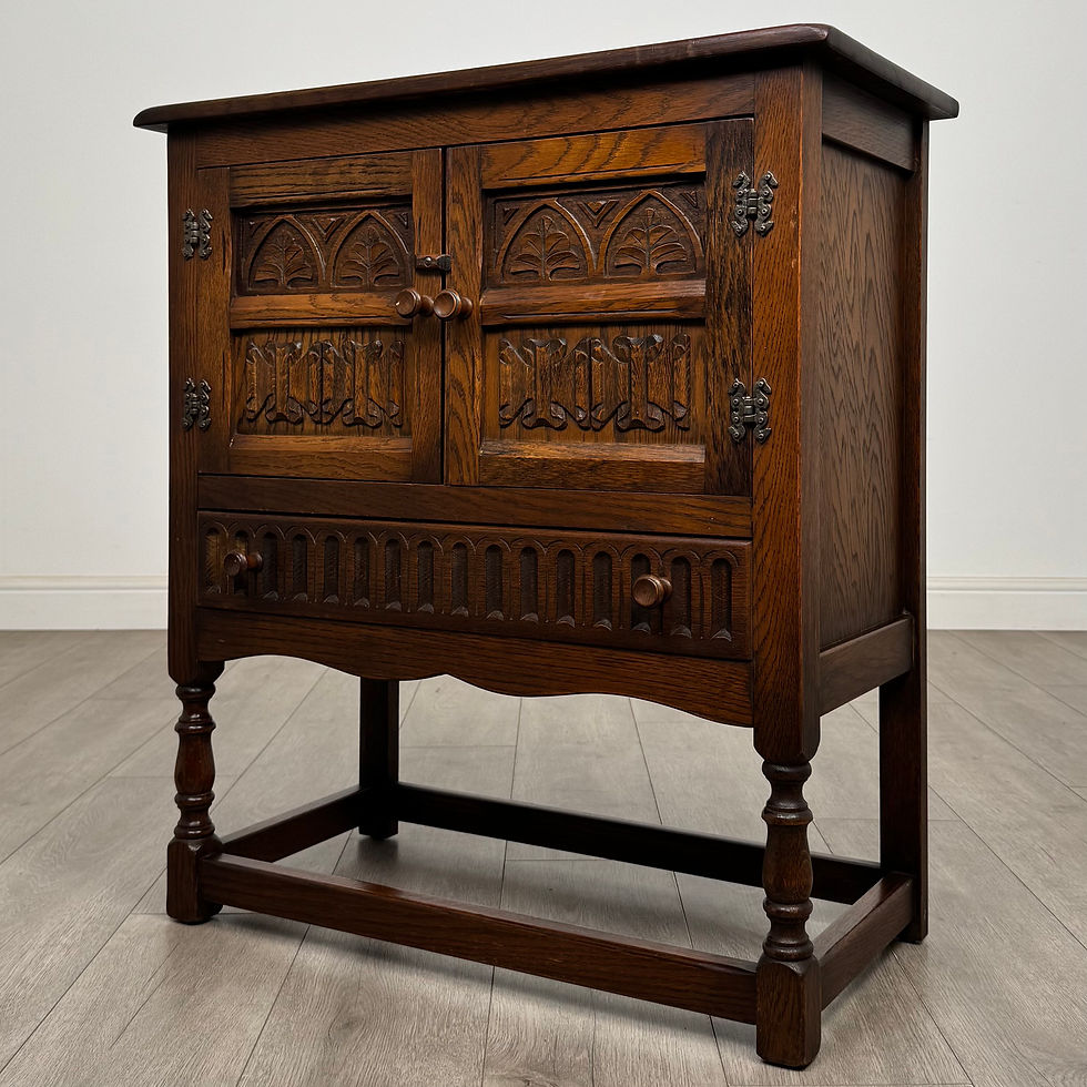 Thumbnail: Antique 20th Century Good Quality Cupboard In Oak ( AF-5669 )