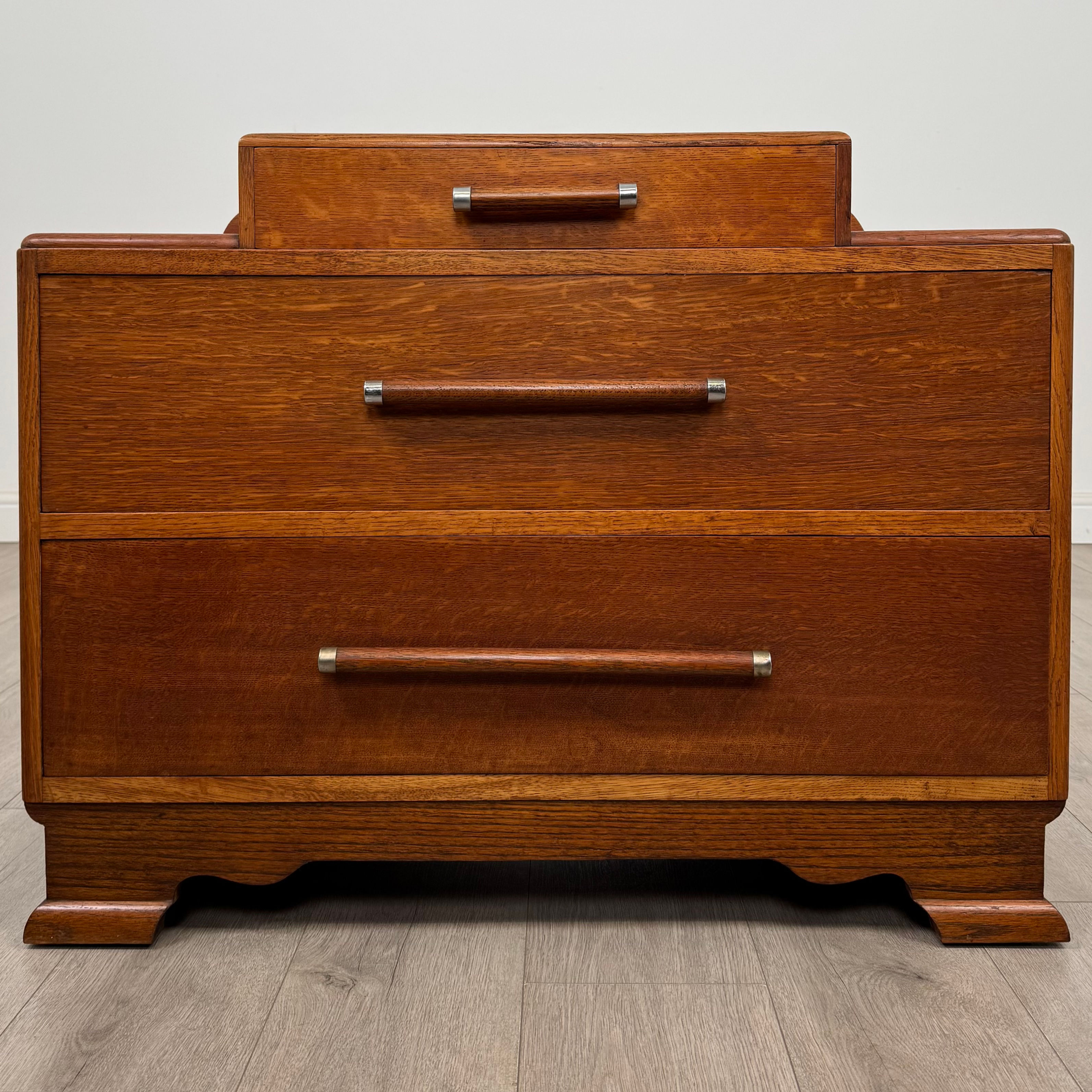 Vintage 20th Century Low Chest Of Drawers In Oak ( AF-5239 )