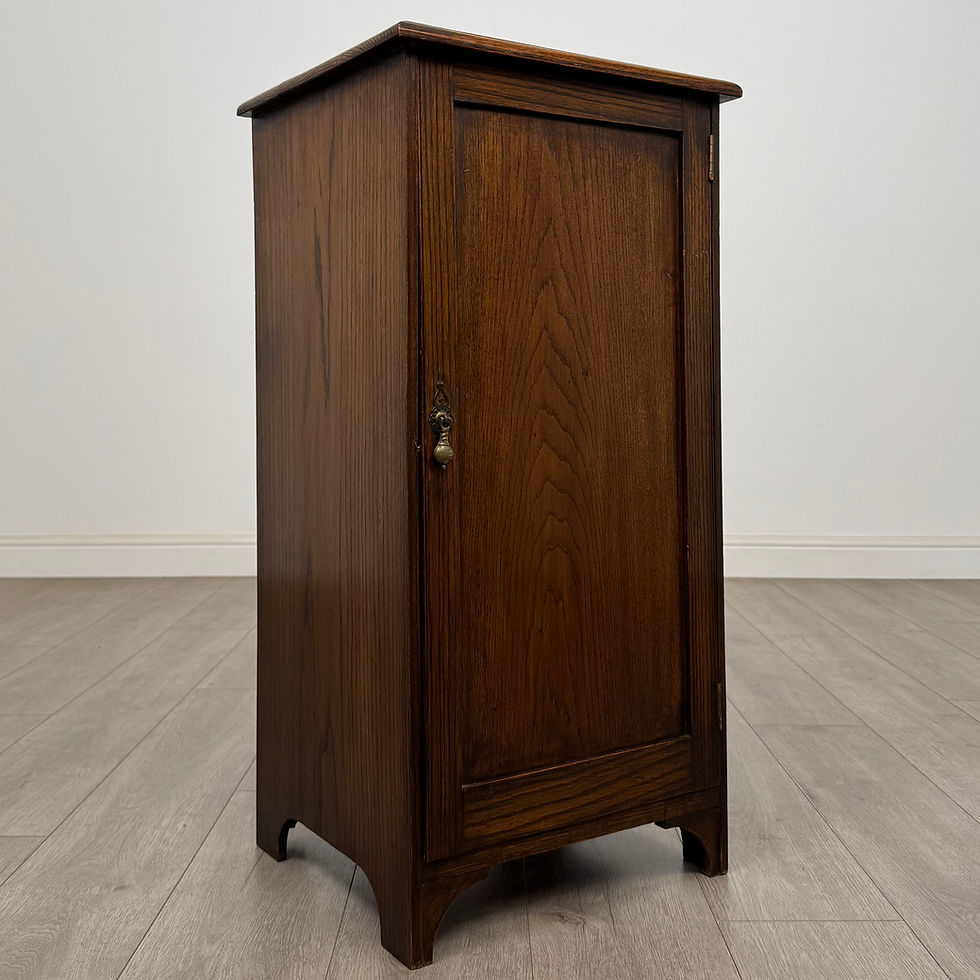 Thumbnail: Antique 20th Century Edwardian Cupboard In Oak ( AF-5680 )