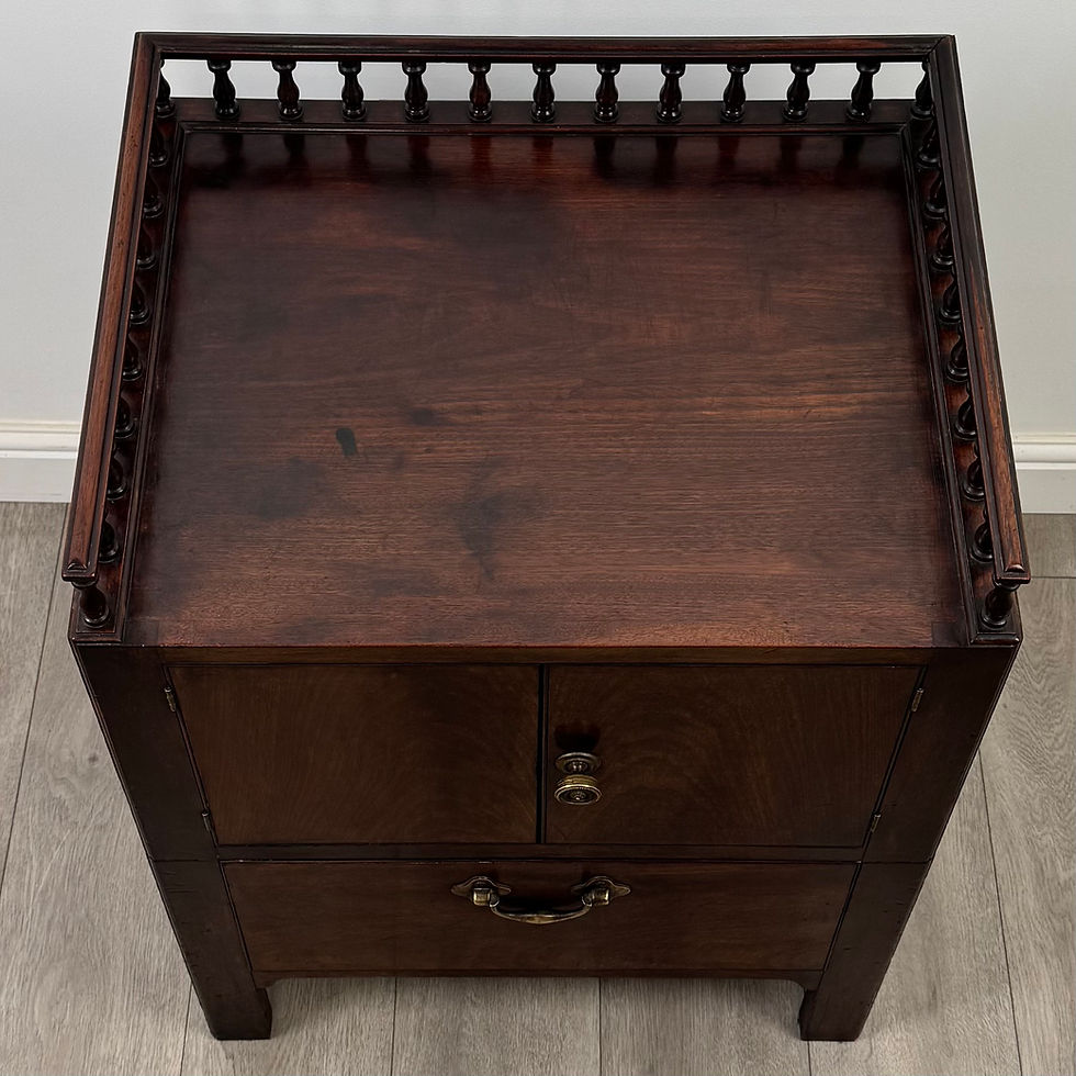 Thumbnail: Antique 18th Century Unique Fine Quality Cabinet In Mahogany ( REF AF-5207 )