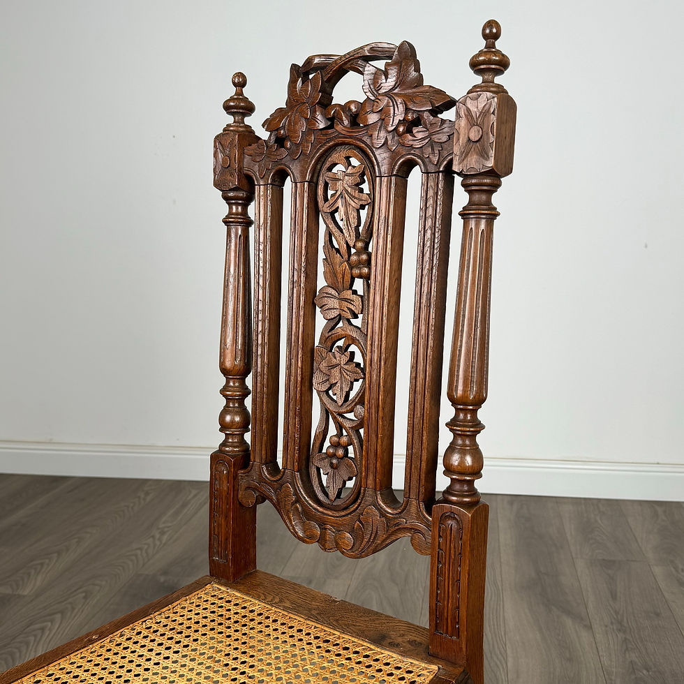 Thumbnail: Antique 19th Century Bedroom Chair / Hall Chair In Oak ( REF AF-3302 )